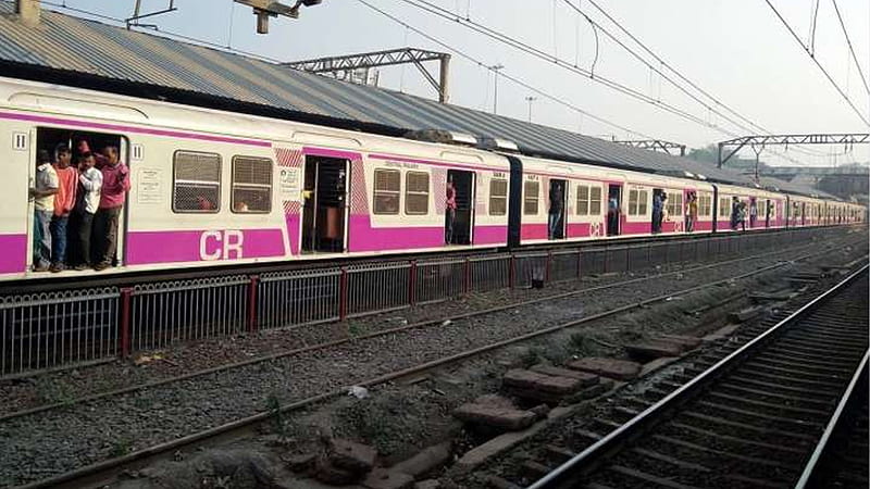 Mumbai local train services briefly disrupted due to technical problem. India News â India TV, HD wallpaper